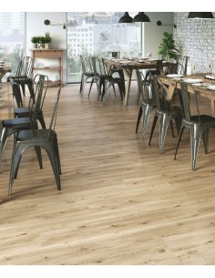 Suelo laminado acabado ROBLE NEVADA 8mm INTASA